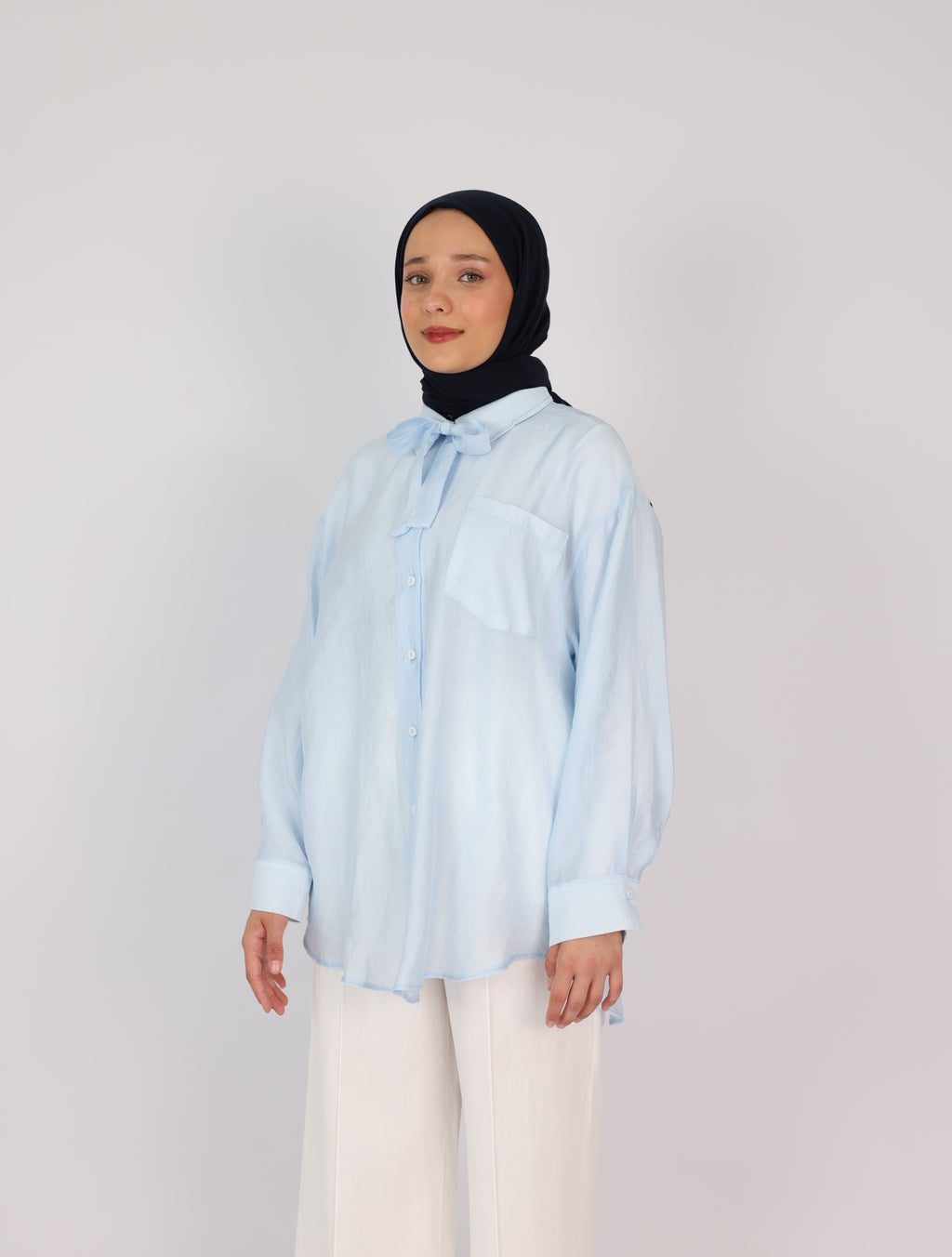Oversize Yaka Detaylı Gömlek