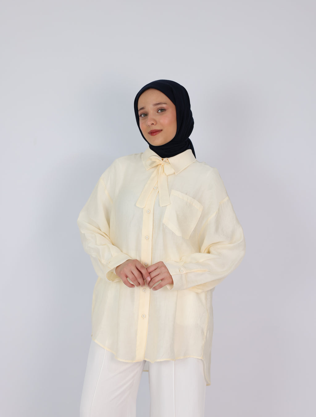 Oversize Yaka Detaylı Gömlek