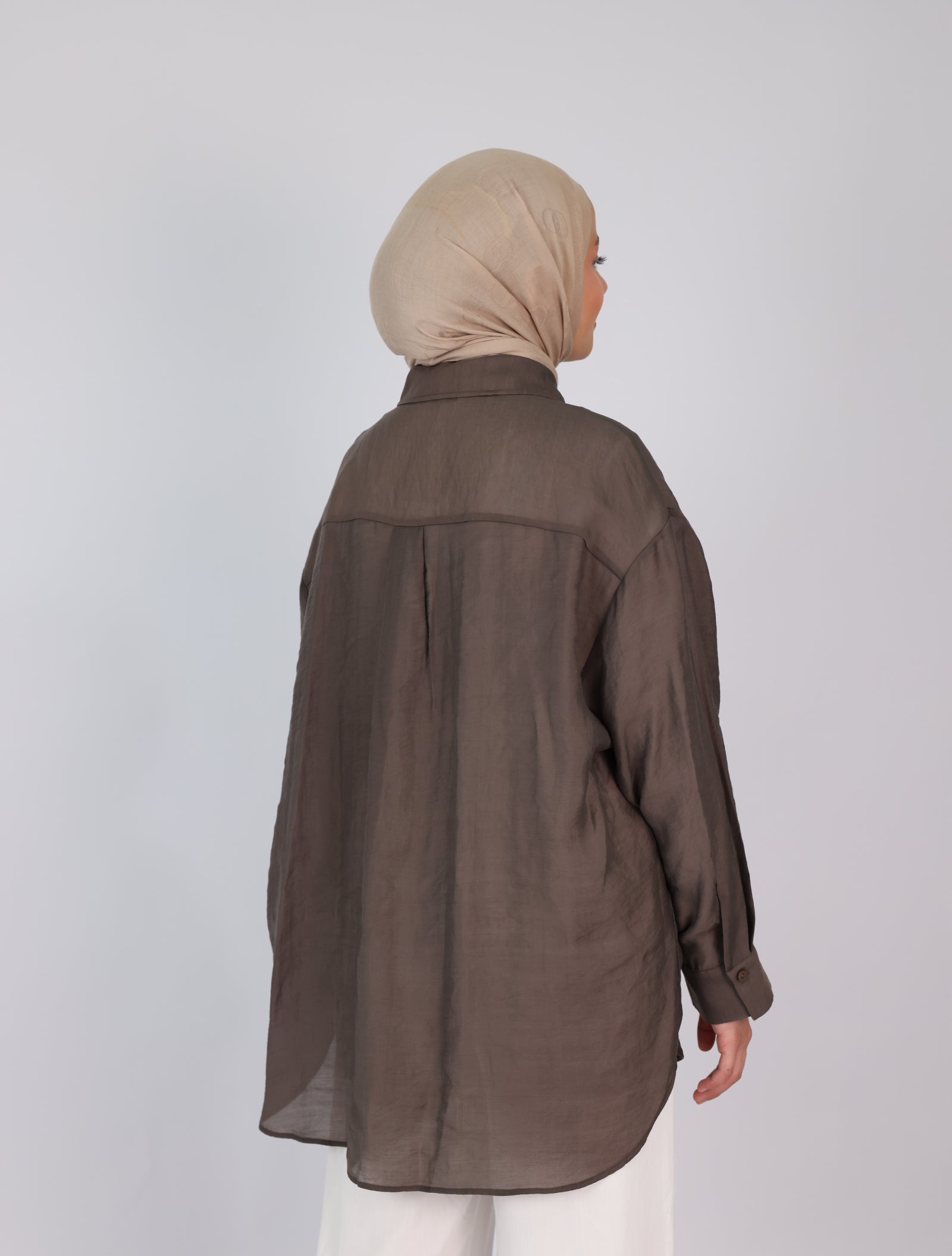 Oversize Yaka Detaylı Gömlek